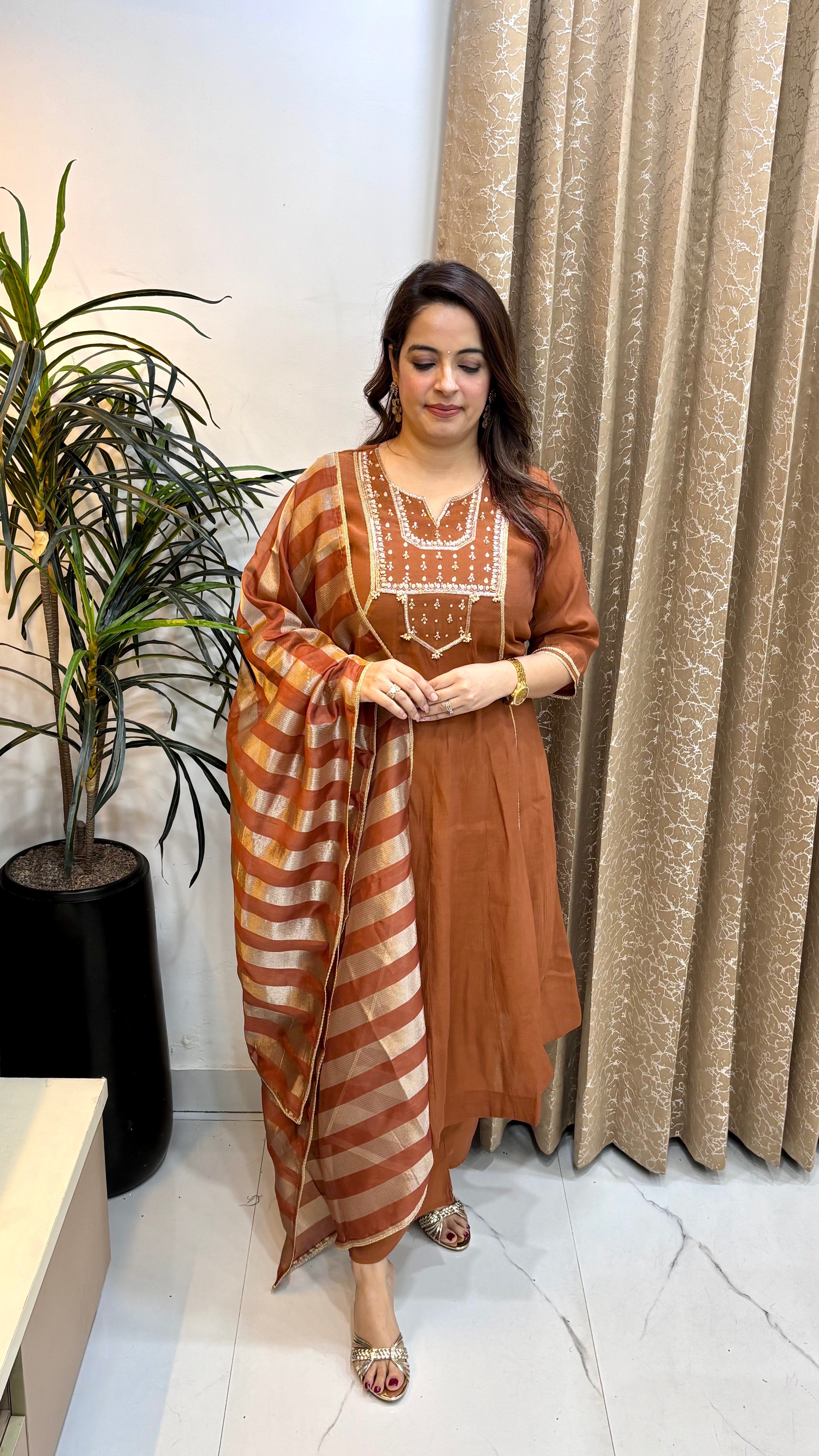 Mul Chanderi Suit with Zardozi, Pearls, Lace Work & Lagdi Patta Dupatta