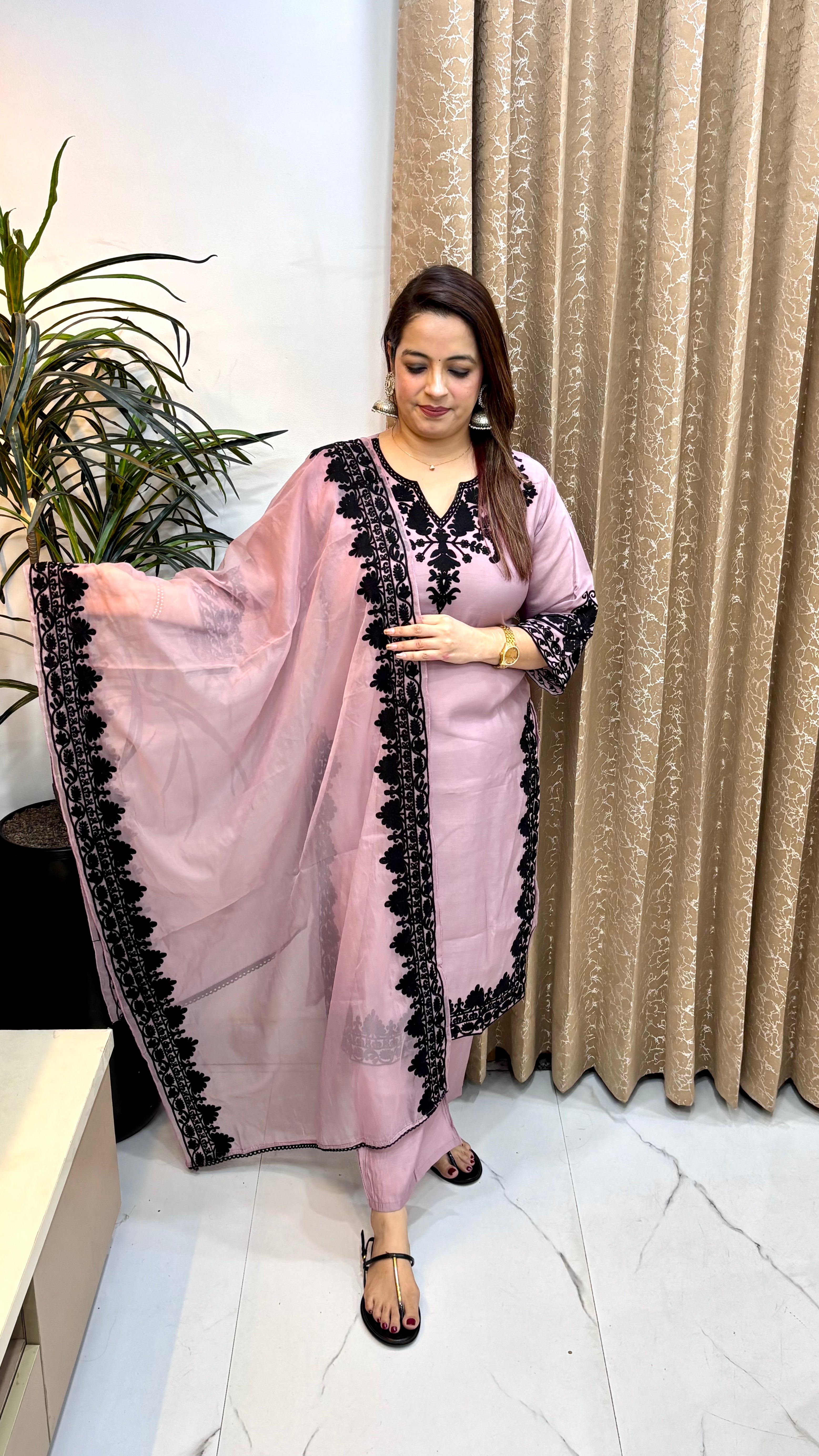 Mul Chanderi Pheran-Style Suit with Kashmiri Kadhai & Organza Dupatta