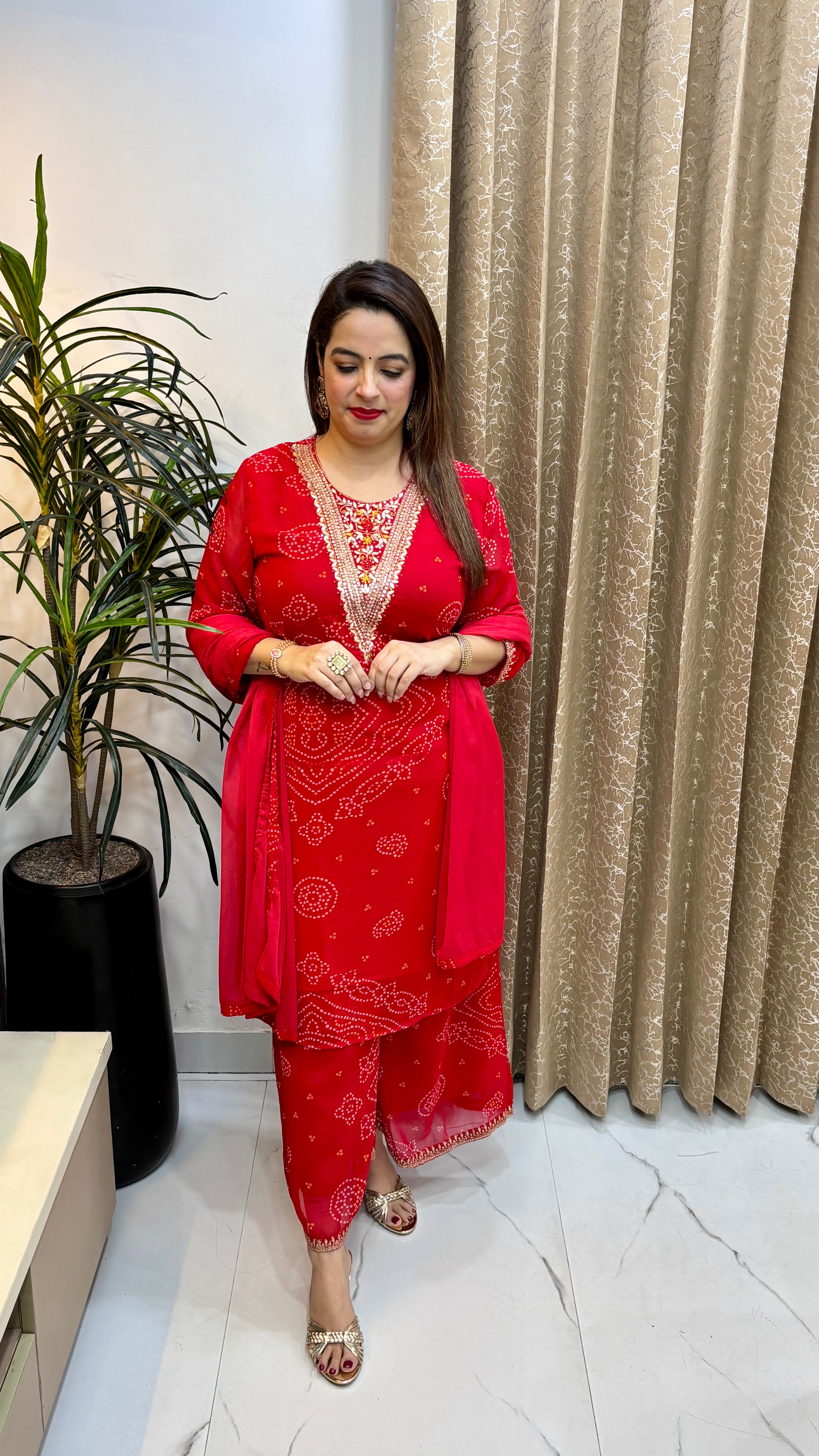 Pure Georgette Suit with Bandhani Print, Divider & Chinon Dupatta