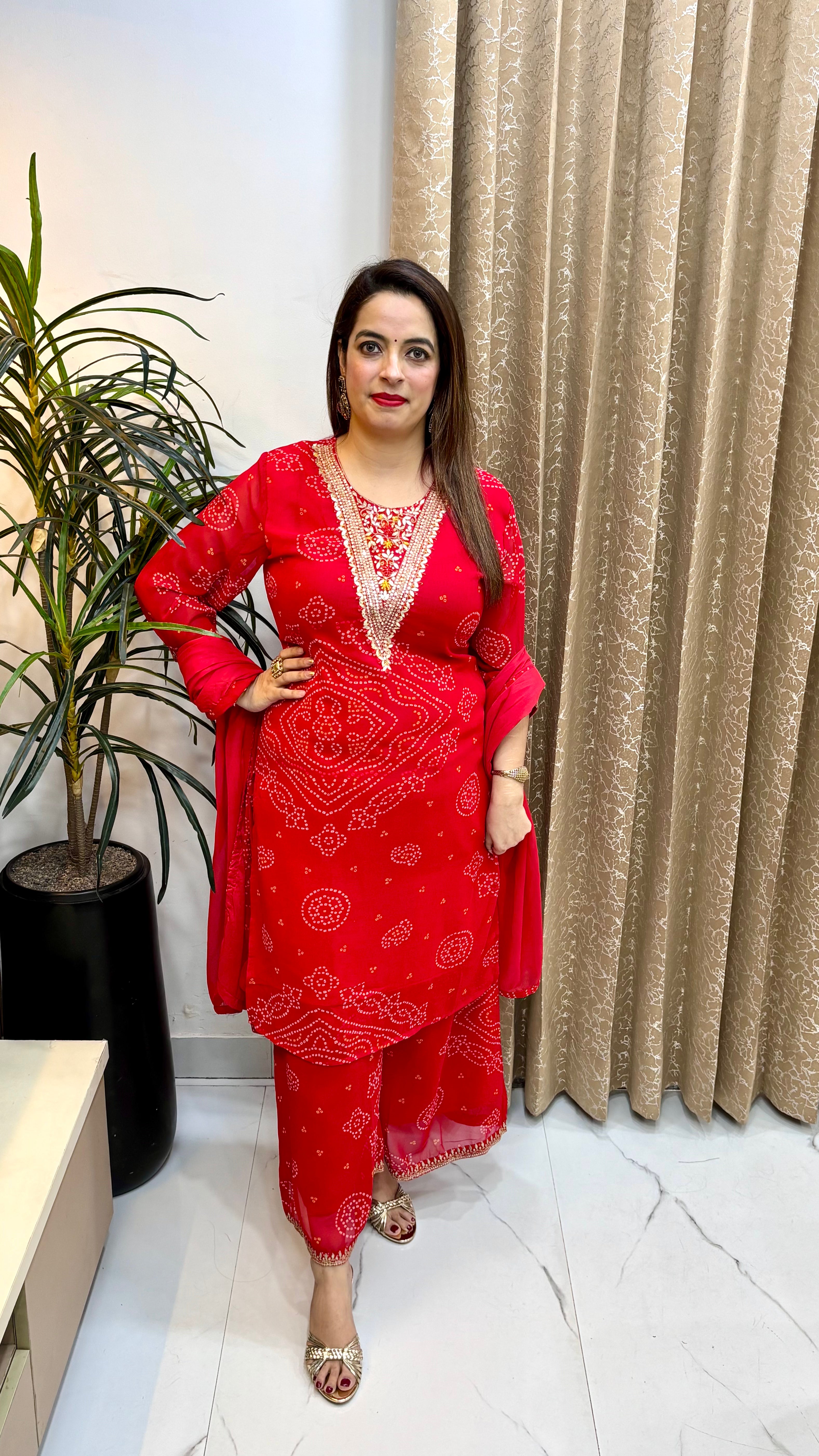 Pure Georgette Suit with Bandhani Print, Divider & Chinon Dupatta