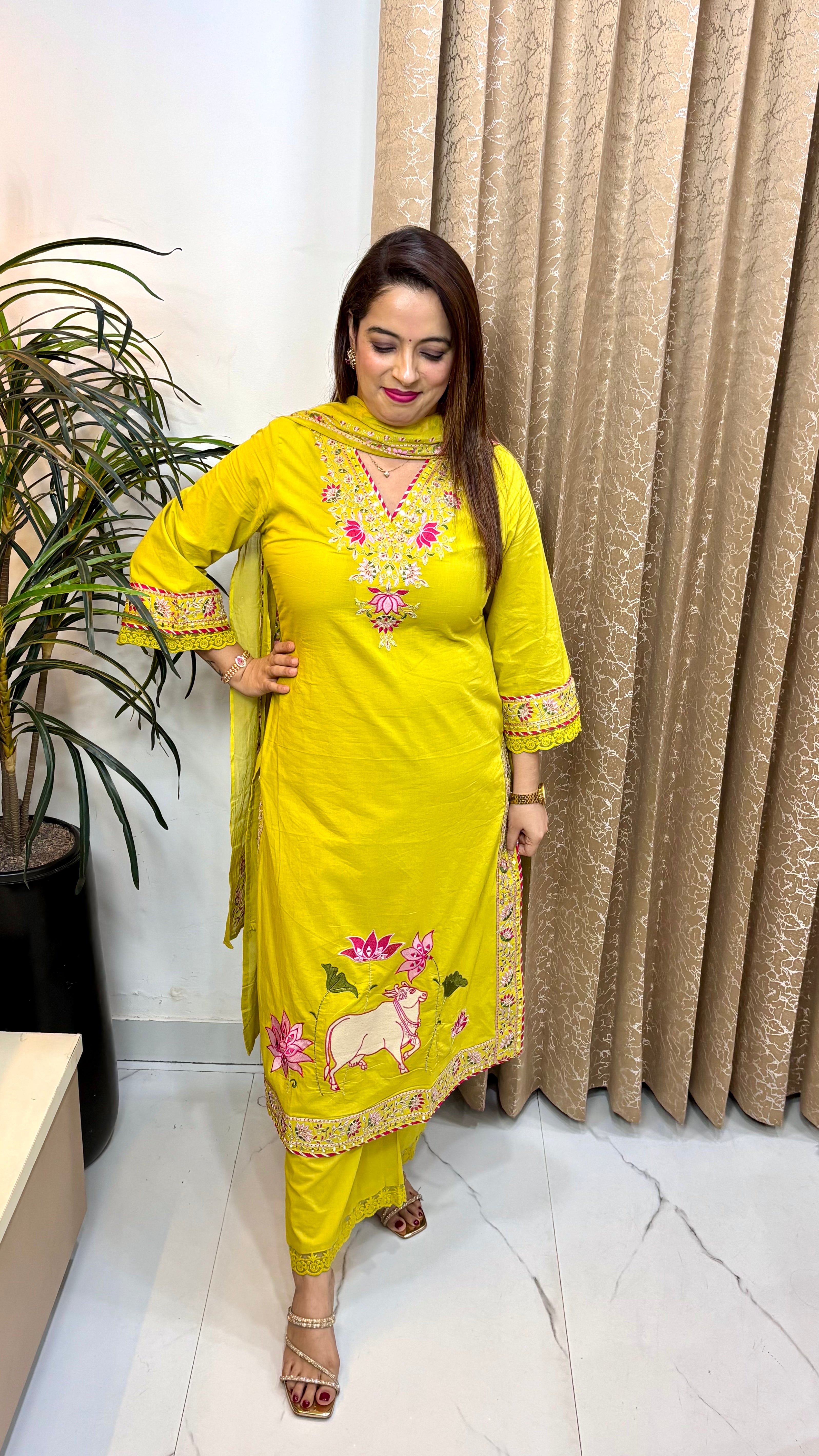 Mulmul Cotton Suit with Madhubani Art Print, Resham Highlights & Bell Sleeves