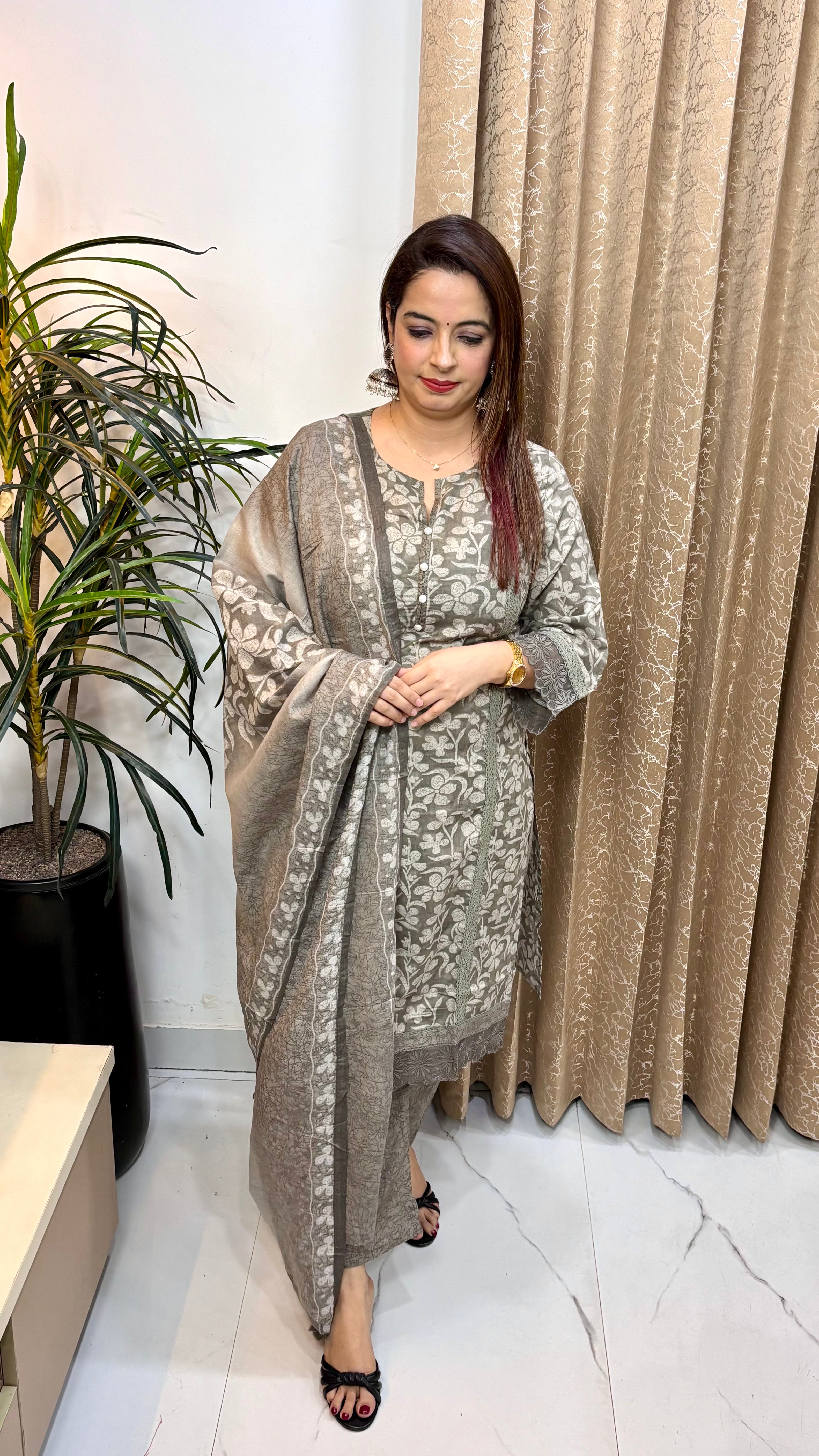 Pure Cotton Pakistani Style 3-Piece Suit with Crochet Lace & Mulmul Dupatta