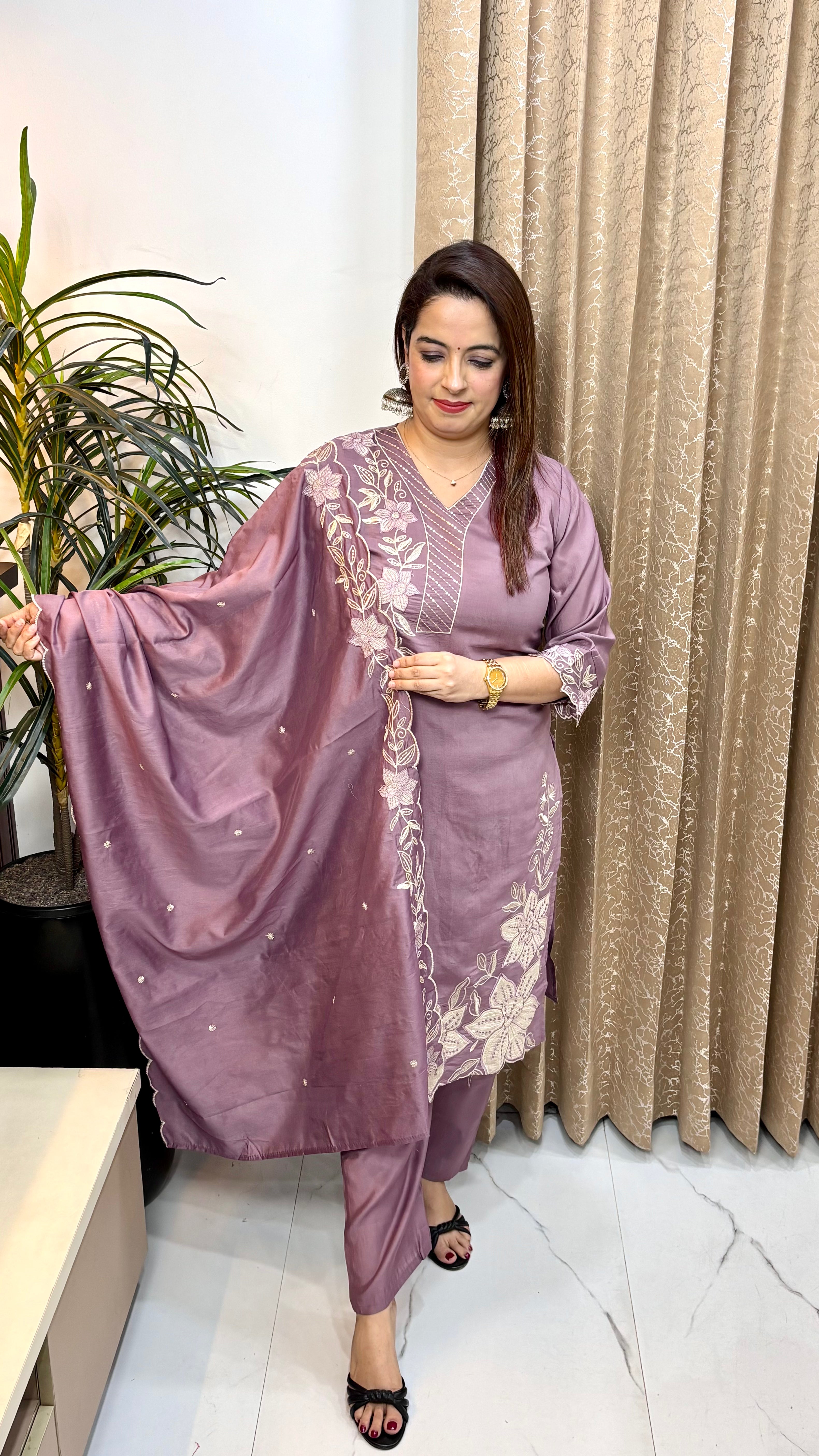 Muslin Suit with V-Neckline Embroidery, Cutwork Dupatta & Pure Cotton Lining