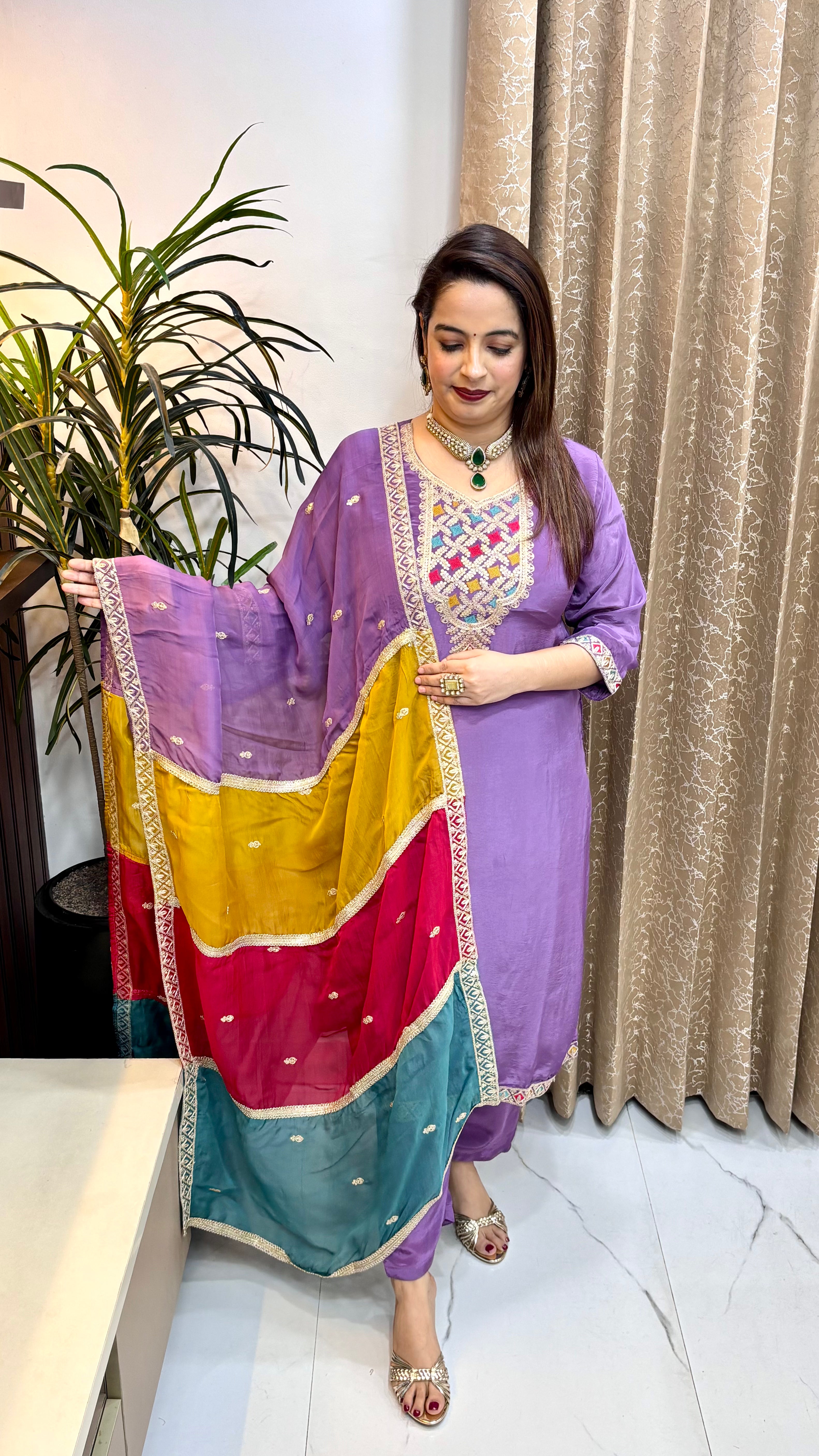 Natural Crepe Anarkali Suit Set with Paan Neck & Embroidered Organza Dupatta