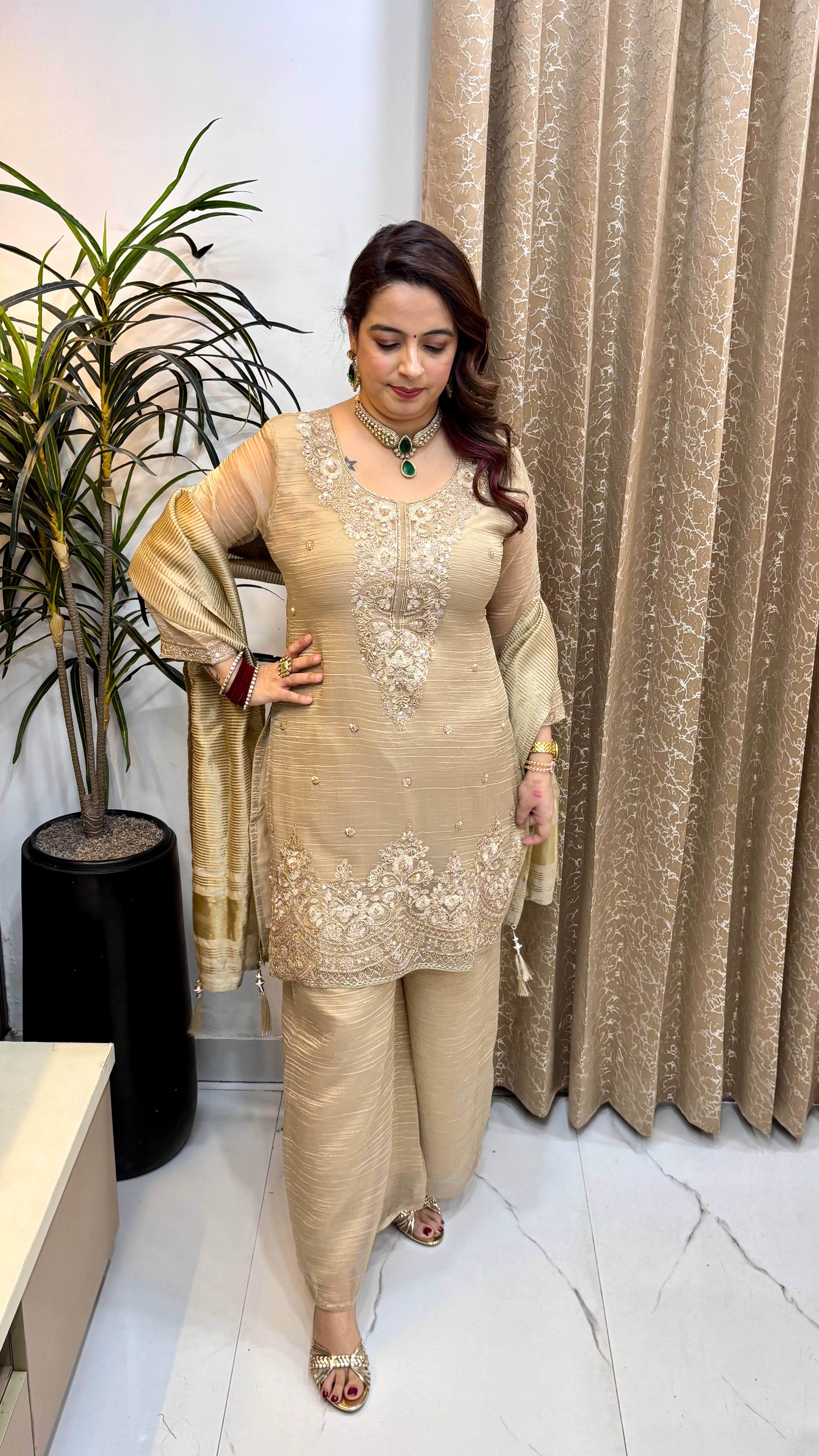Crushed Organza Shimmer 3-Piece Suit Set with Divider & Lagdi Patta Dupatta