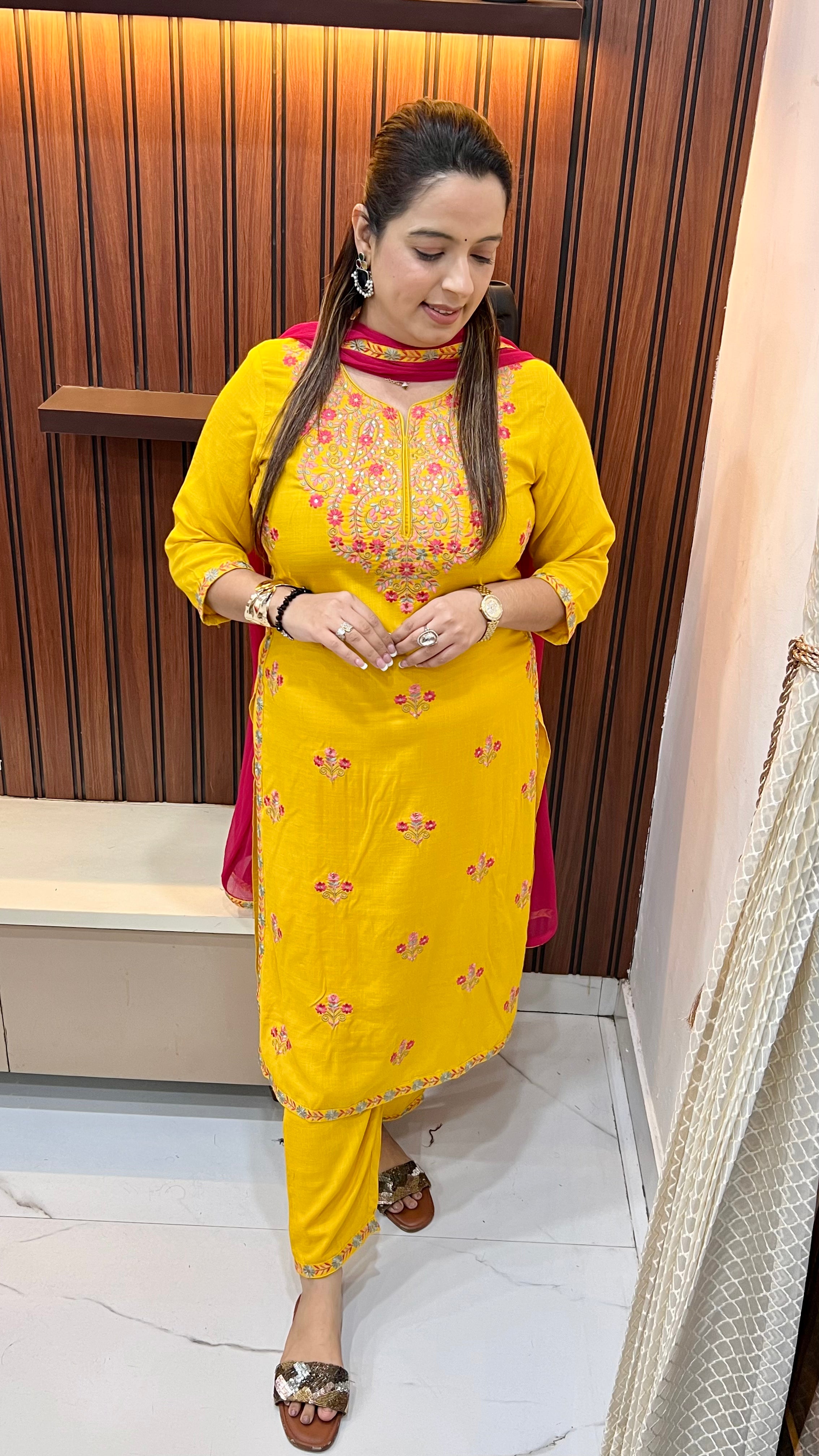Elegant Suit — Neck Embroidery with Chiffon Dupatta