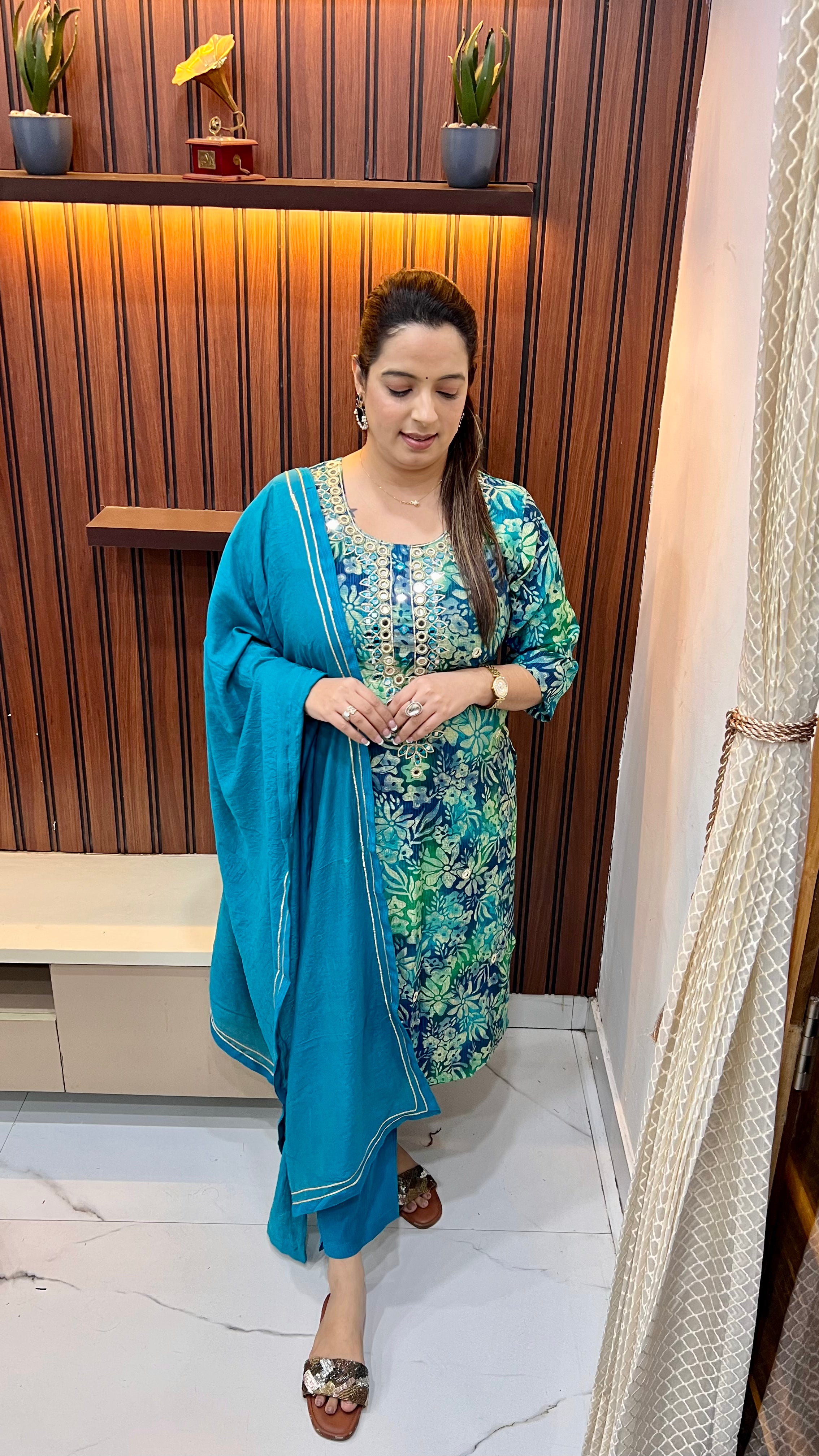 Cotton Silk Suit — Dual-Tone Elegance with Real Mirror Work