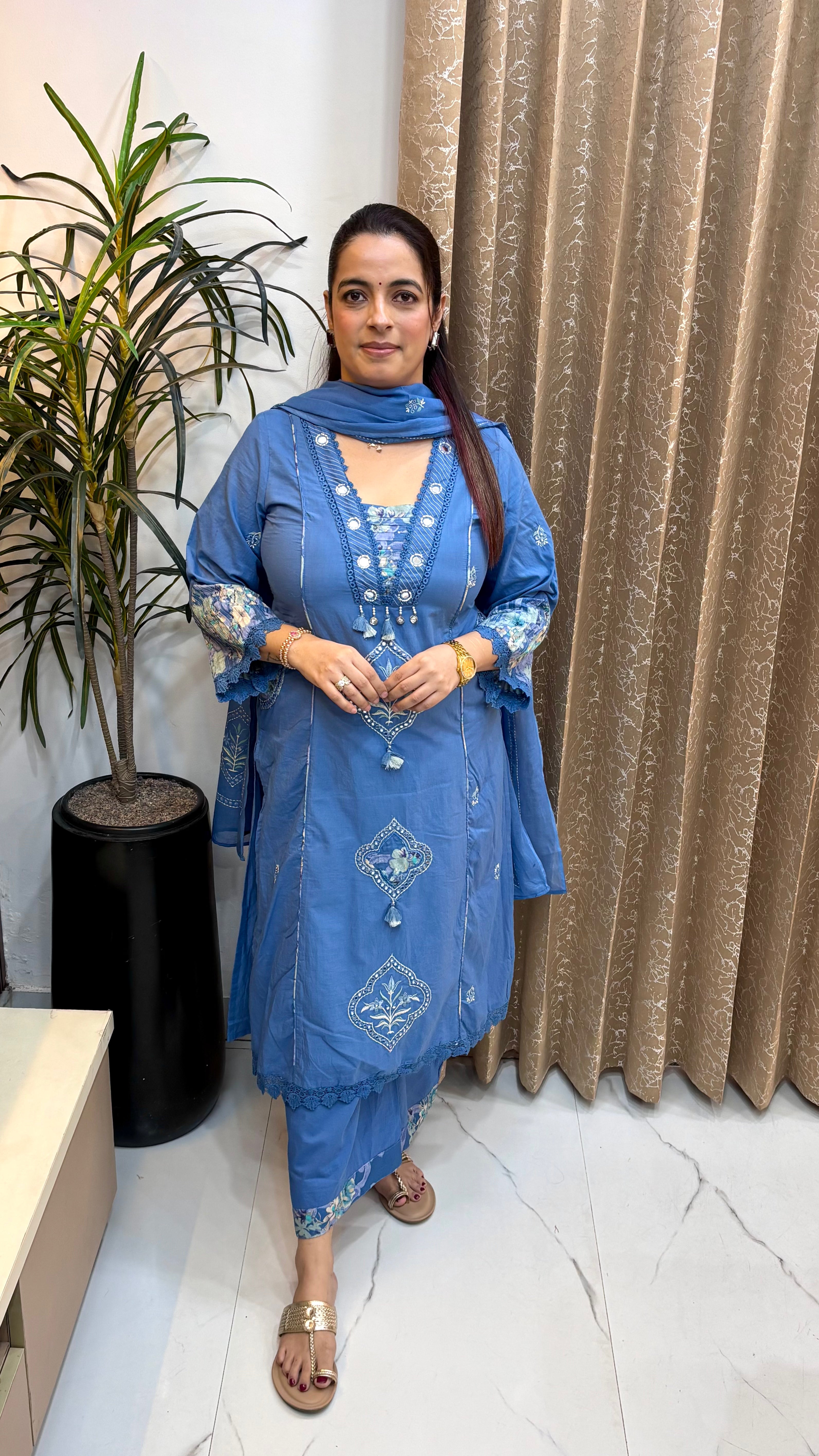 Artisanal Charm: Pure Cotton 3-Piece Suit Set with Appliqué Work, Designer Pockets & Mulmul Dupatta