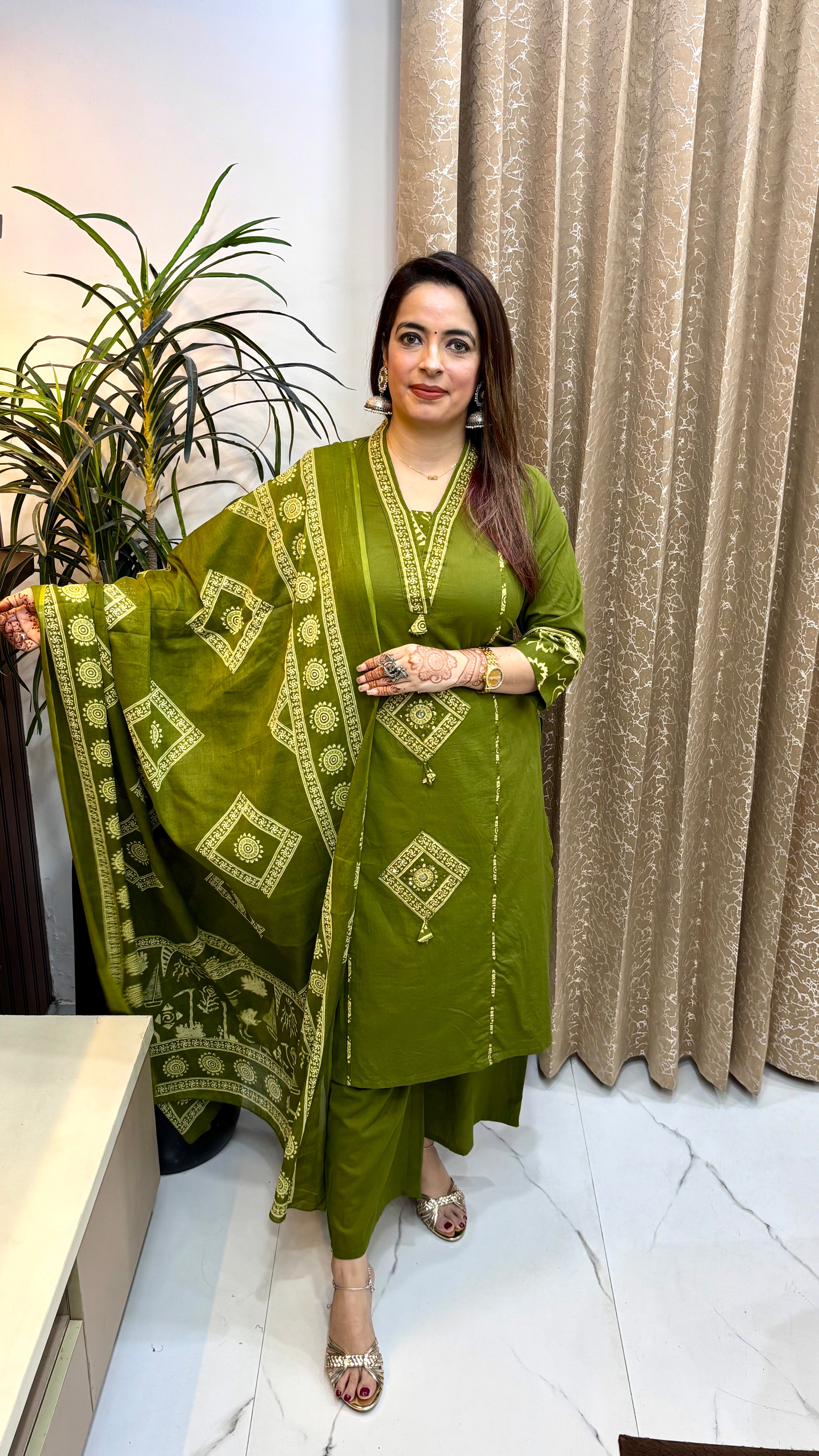 Pure Cotton 3-Piece Suit Set with Fine Embroidery & Mulmul Dupatta