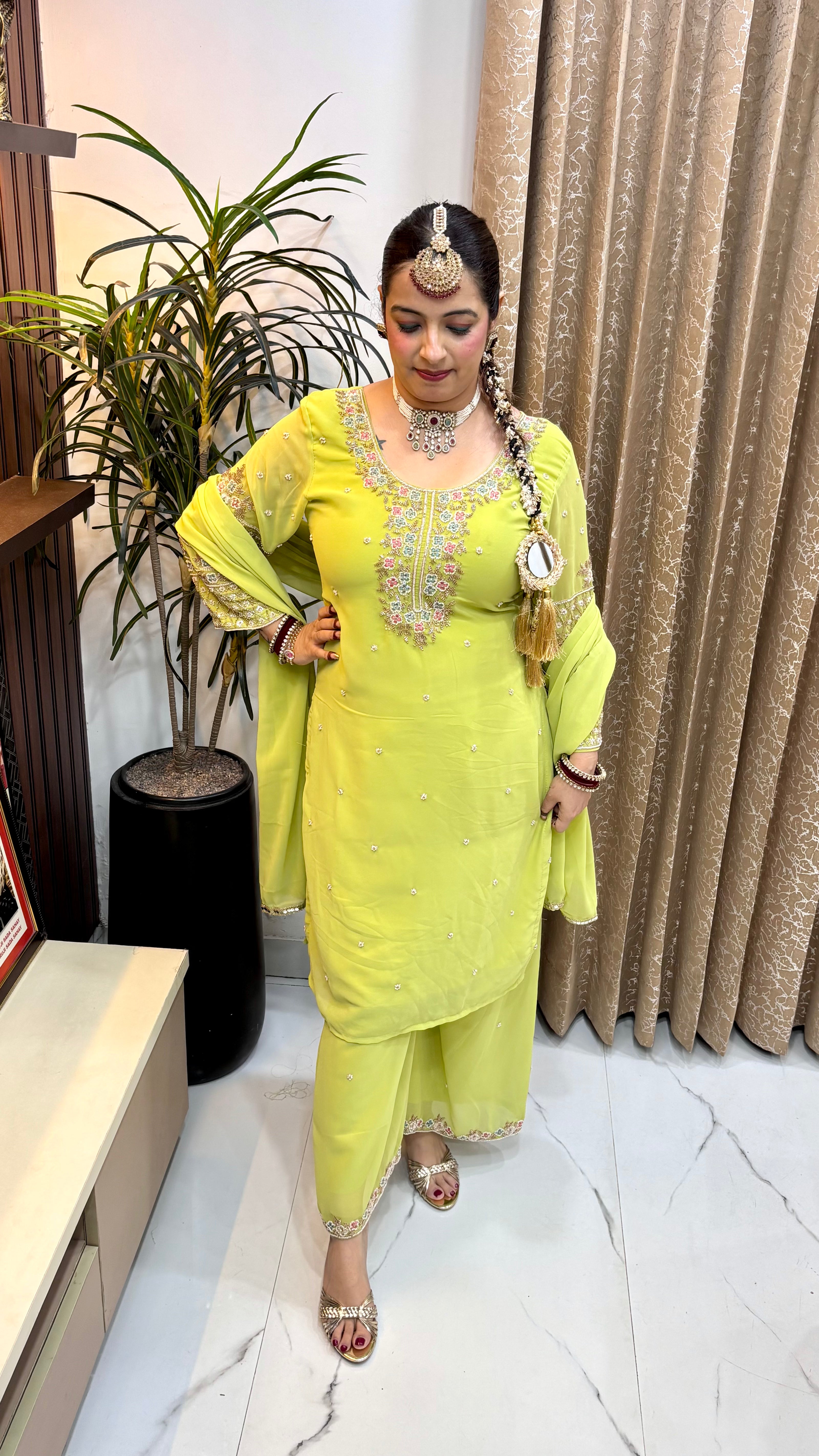 Luminous Grace: Pure Georgette 3-Piece Suit Set with Fine Embroidery Work