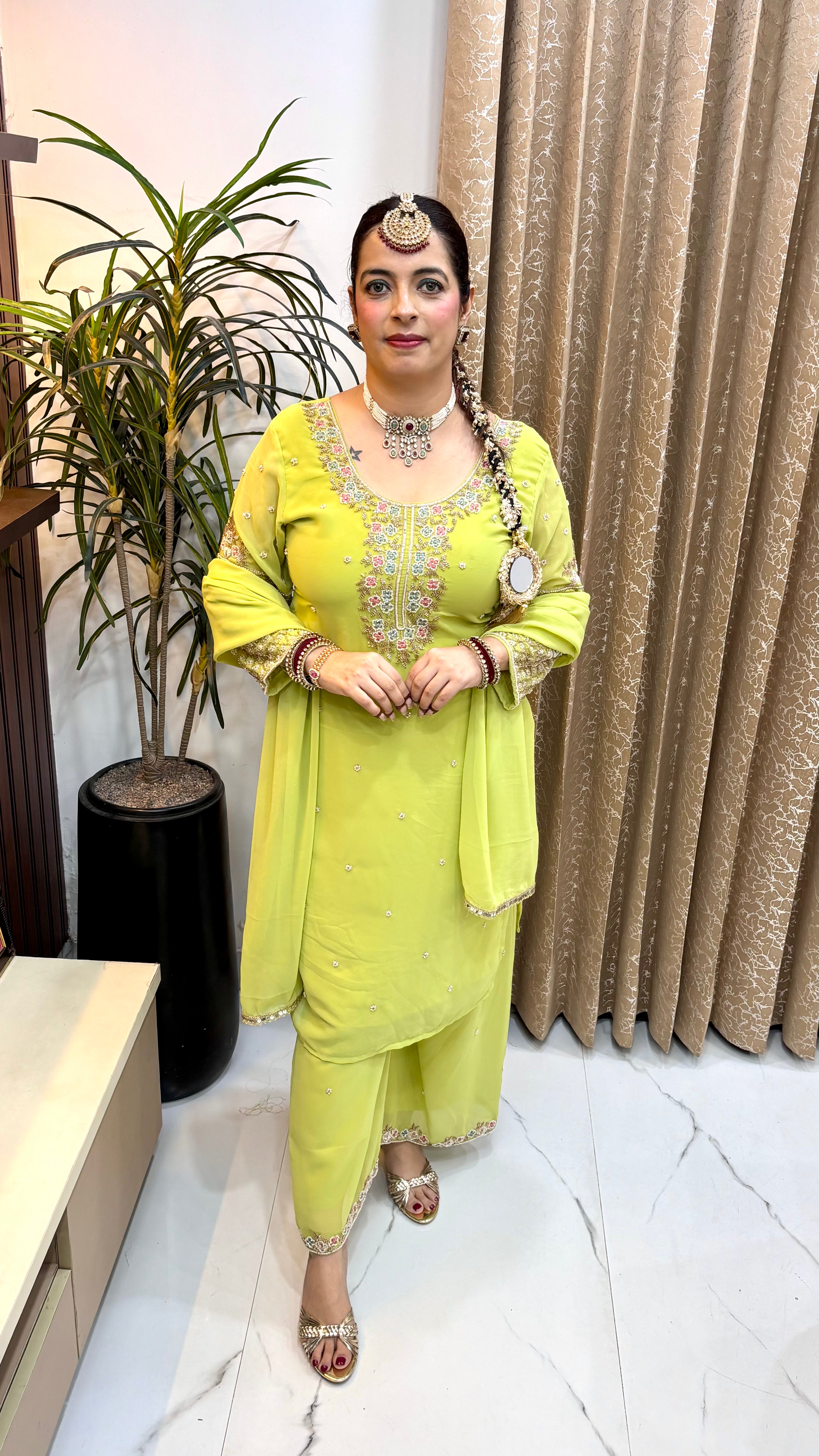 Luminous Grace: Pure Georgette 3-Piece Suit Set with Fine Embroidery Work