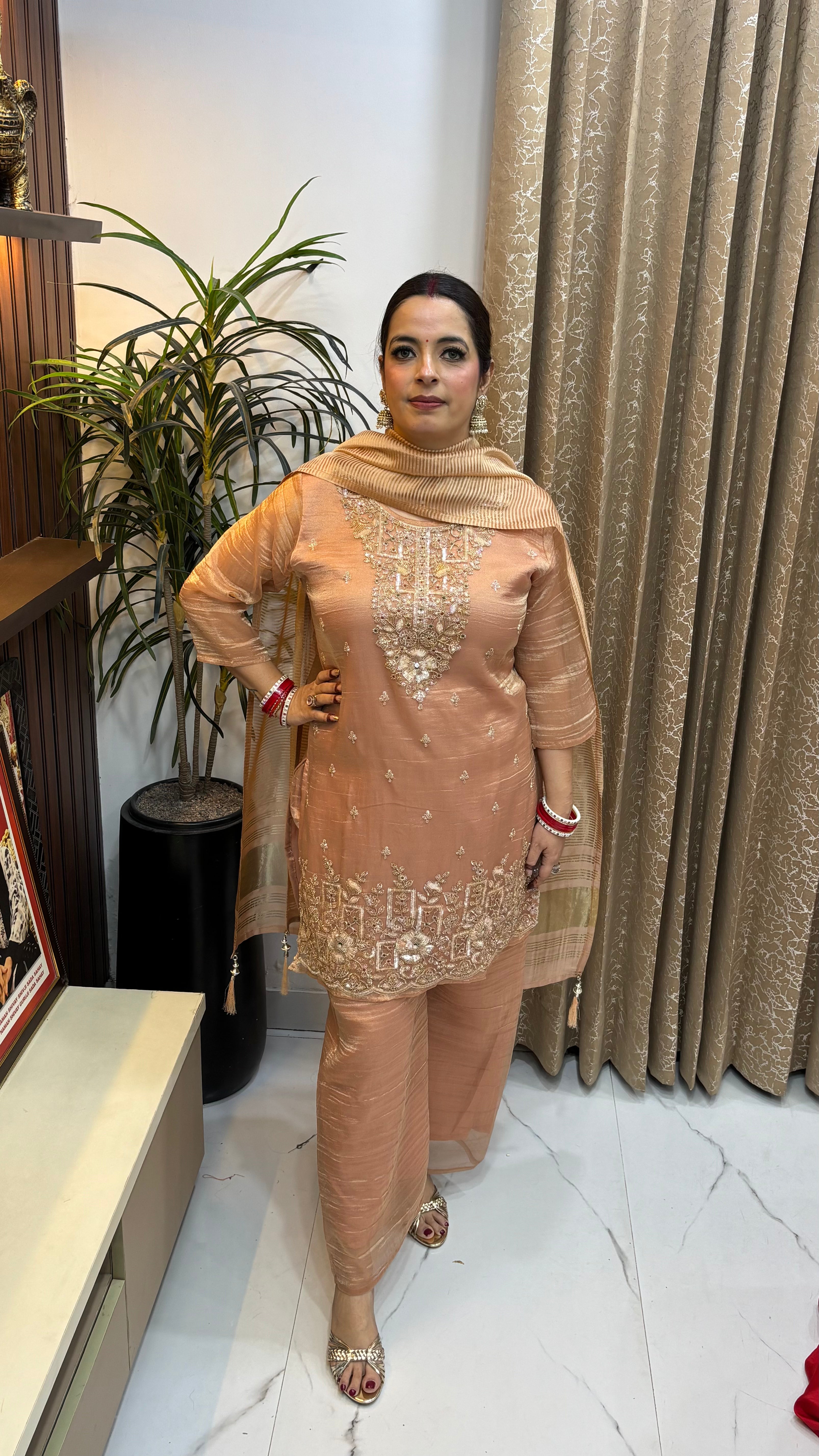 Crushed Organza Shimmer 3-Piece Suit Set with Embroidery & Lagdi Patta Dupatta