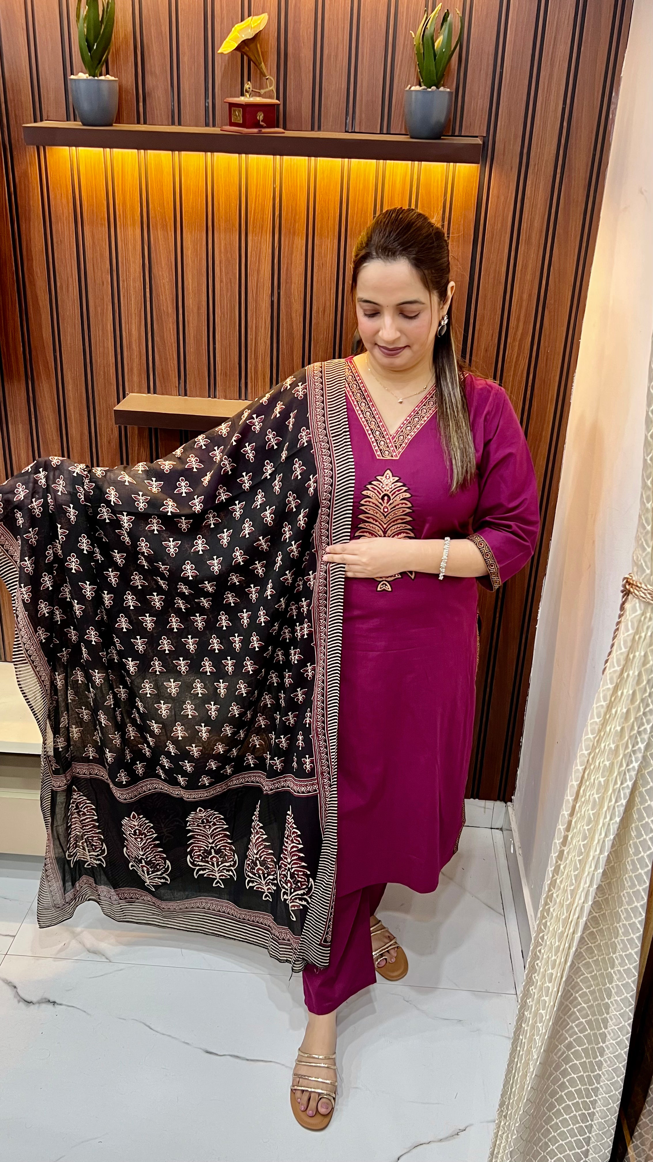 Pure Cotton Suit (Model Wearing Size L) — Hand Embroidery with Kalamkari Dupatta