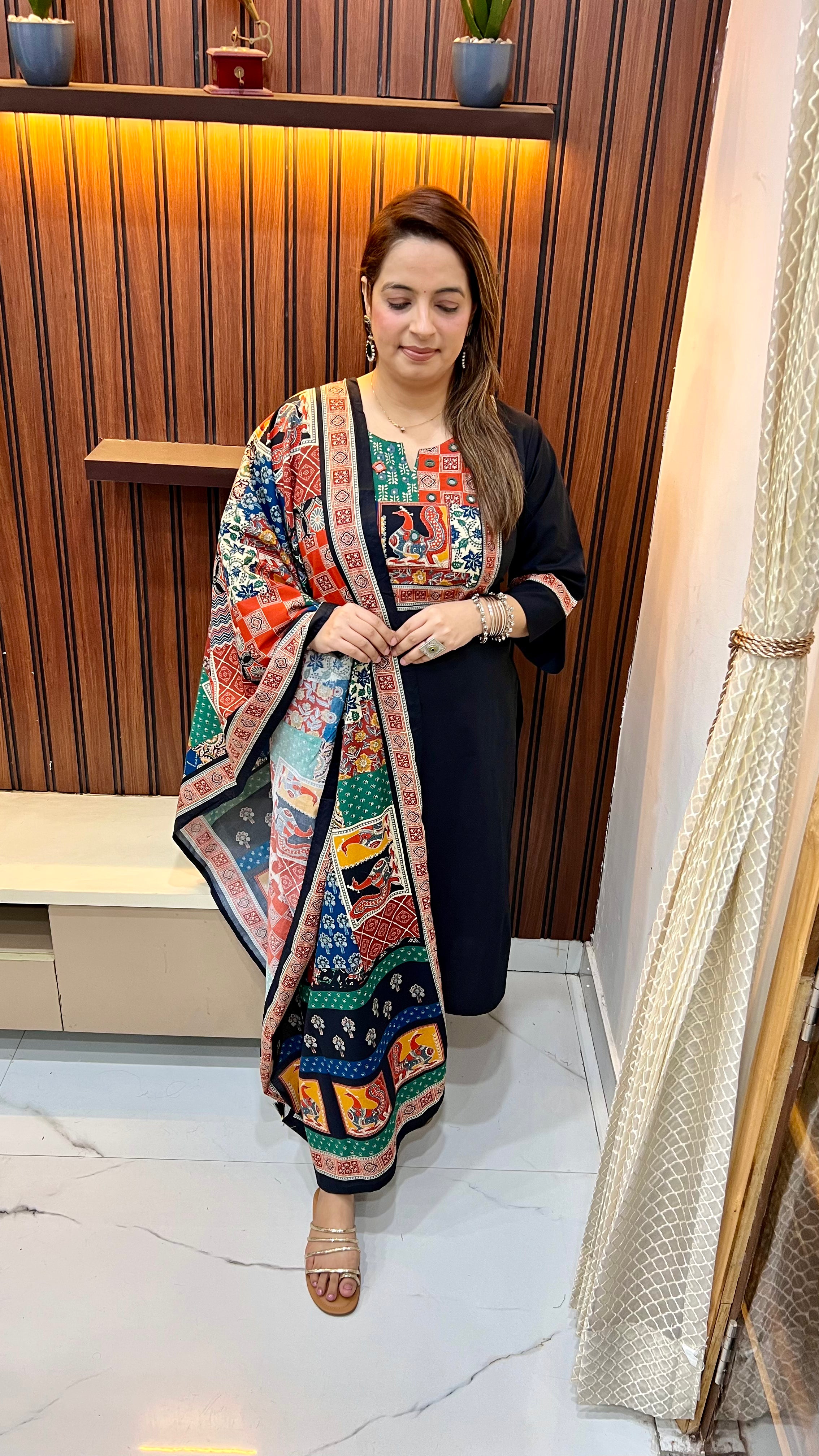 Pure Cotton Suit (Model Wearing Size L) — Multicolour Design with Mirror Neck Work