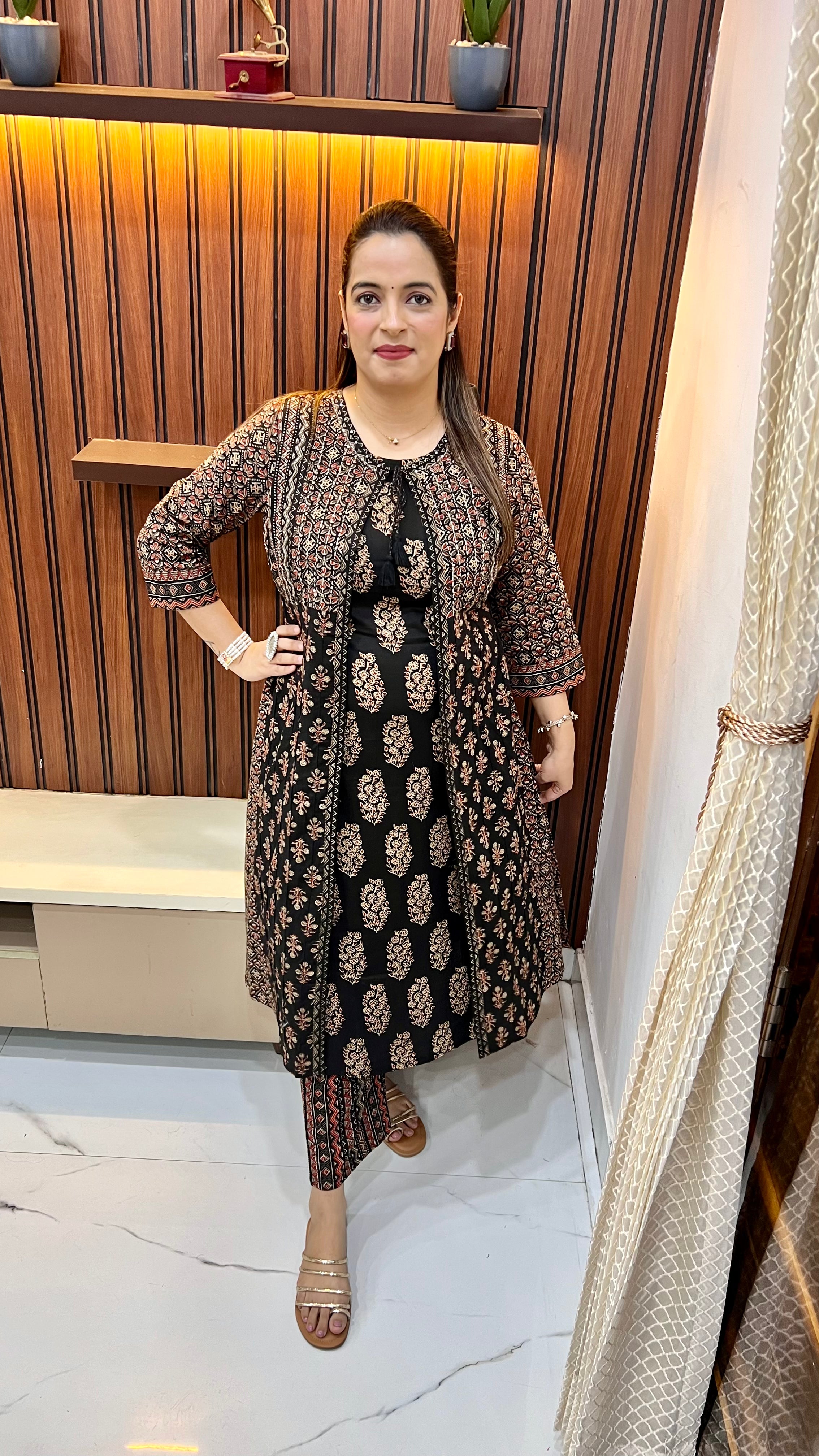 Pure Cotton Co-ord Set with Attached Shrug (Model Wearing Size L) — Ajrak Print with Pintex & Tassels (Copy)