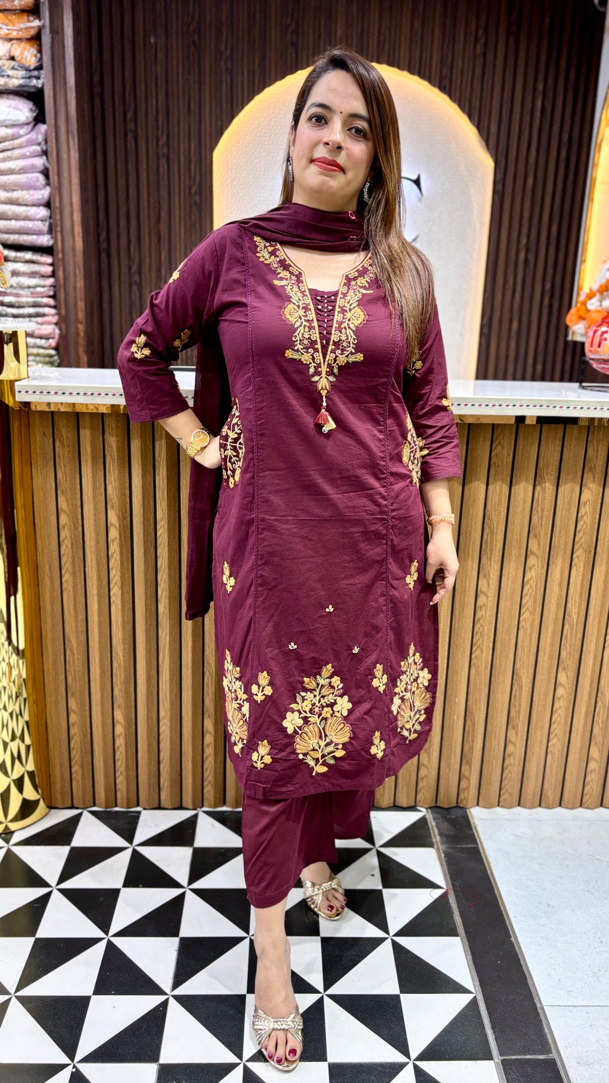 Pure Cotton Kashmiri Pheran 3-Piece Suit with Dual Pockets & Mulmul Dupatta