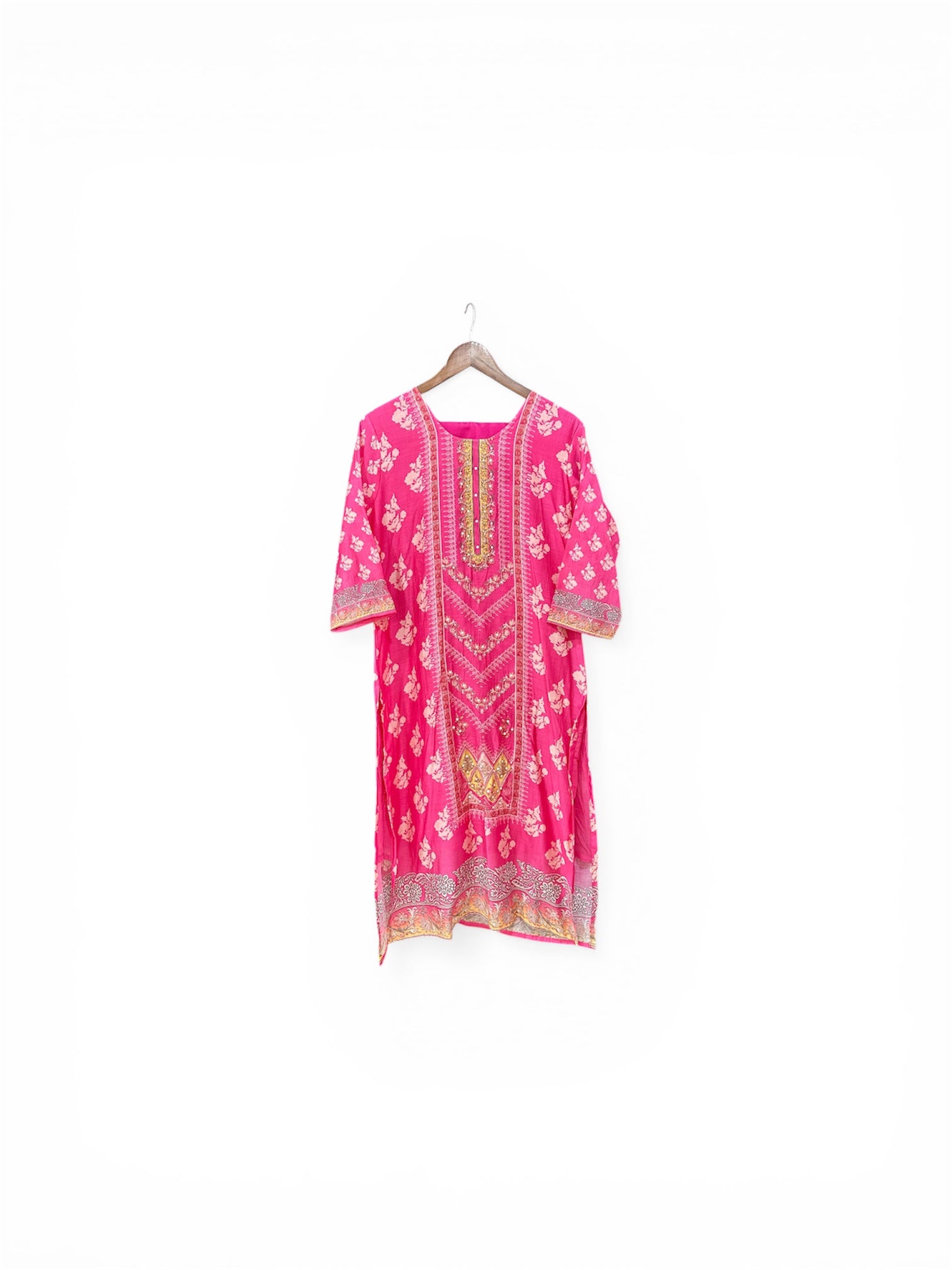 Mul Chanderi Suit with Digital Print & Hand Embroidery ✨