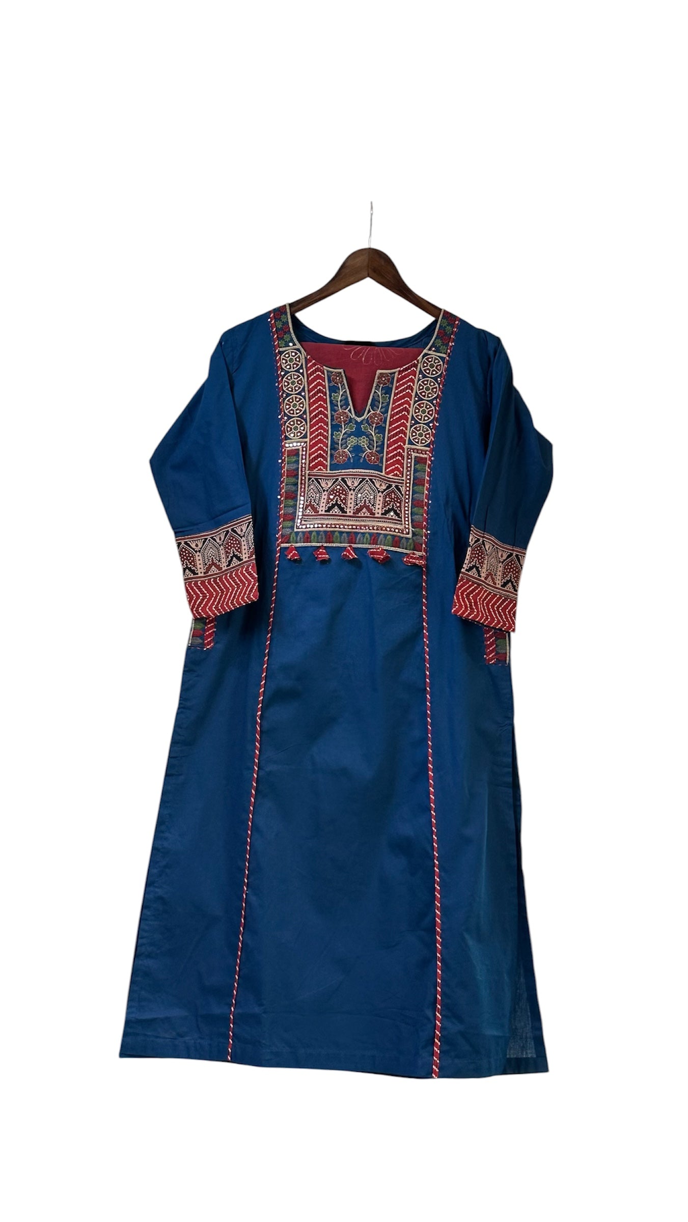 The Artisanal Heritage: Pure Cotton Kalamkari Suit with Dual-Side Designer Pockets