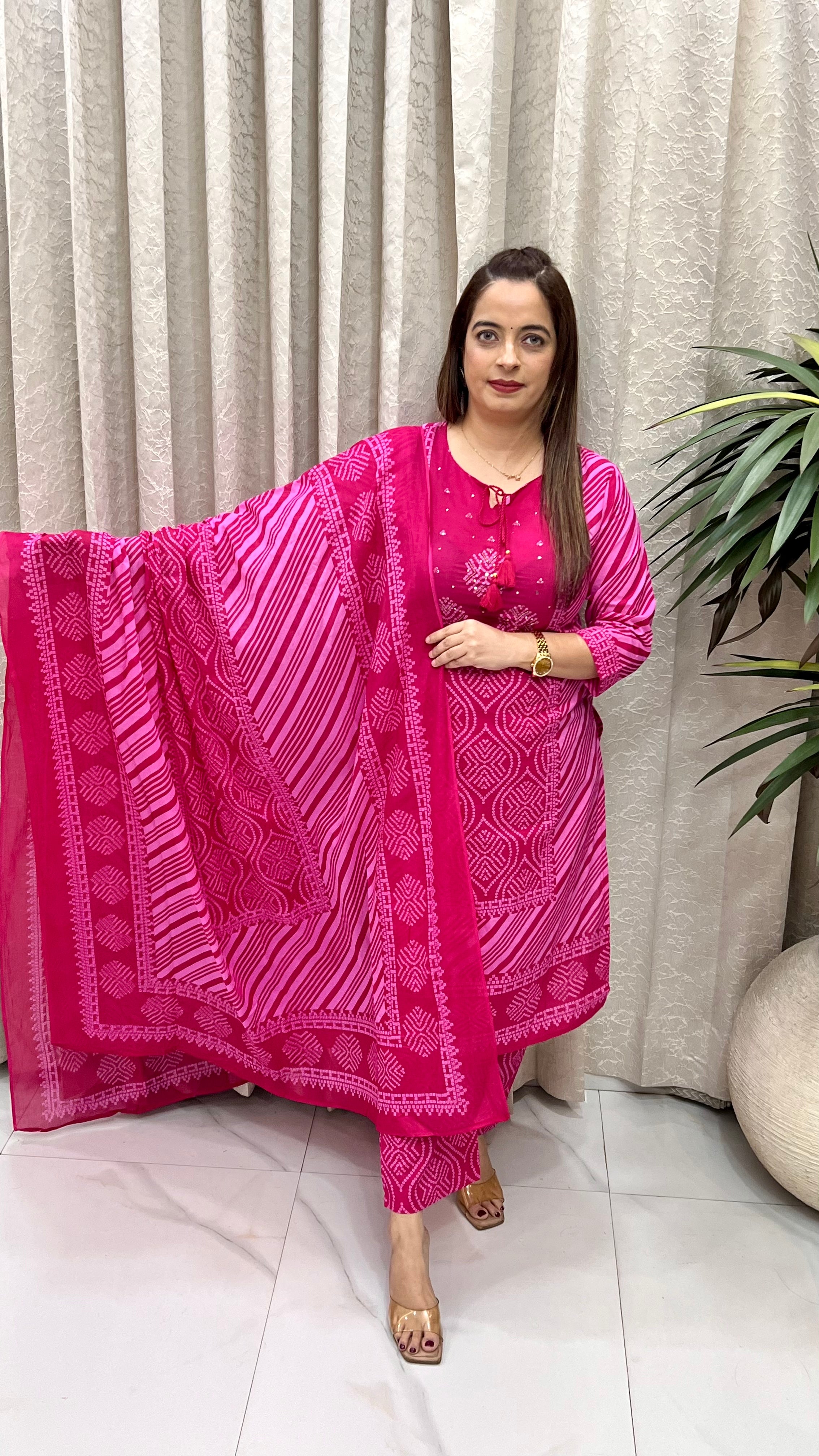 Premium Cotton Leheriya & Bandhani Suit with Mulmul Cotton Dupatta