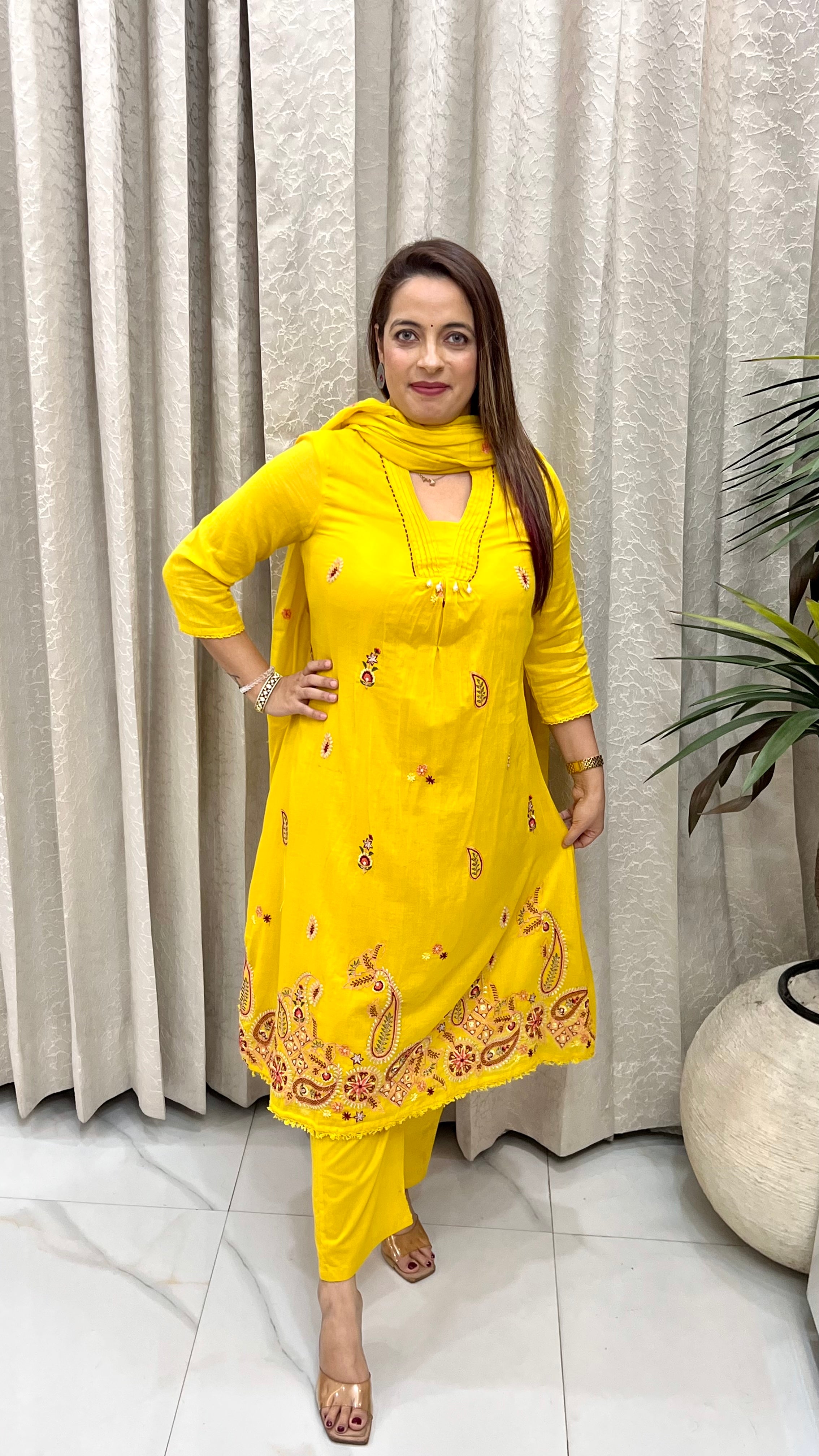 Premium Mul Cotton Suit Set with Hand Bead Work & Thread Embroidery