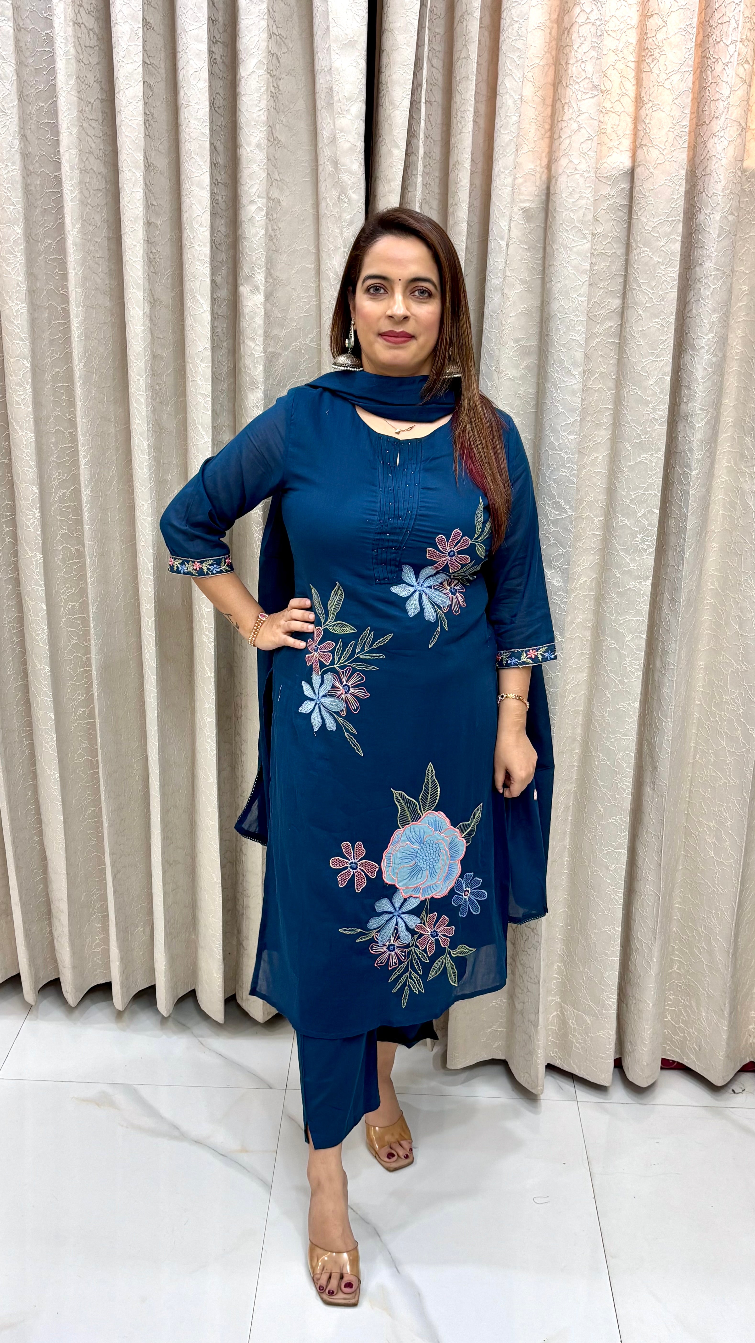 ✨ Mul Cotton Appliqué Embroidered Suit