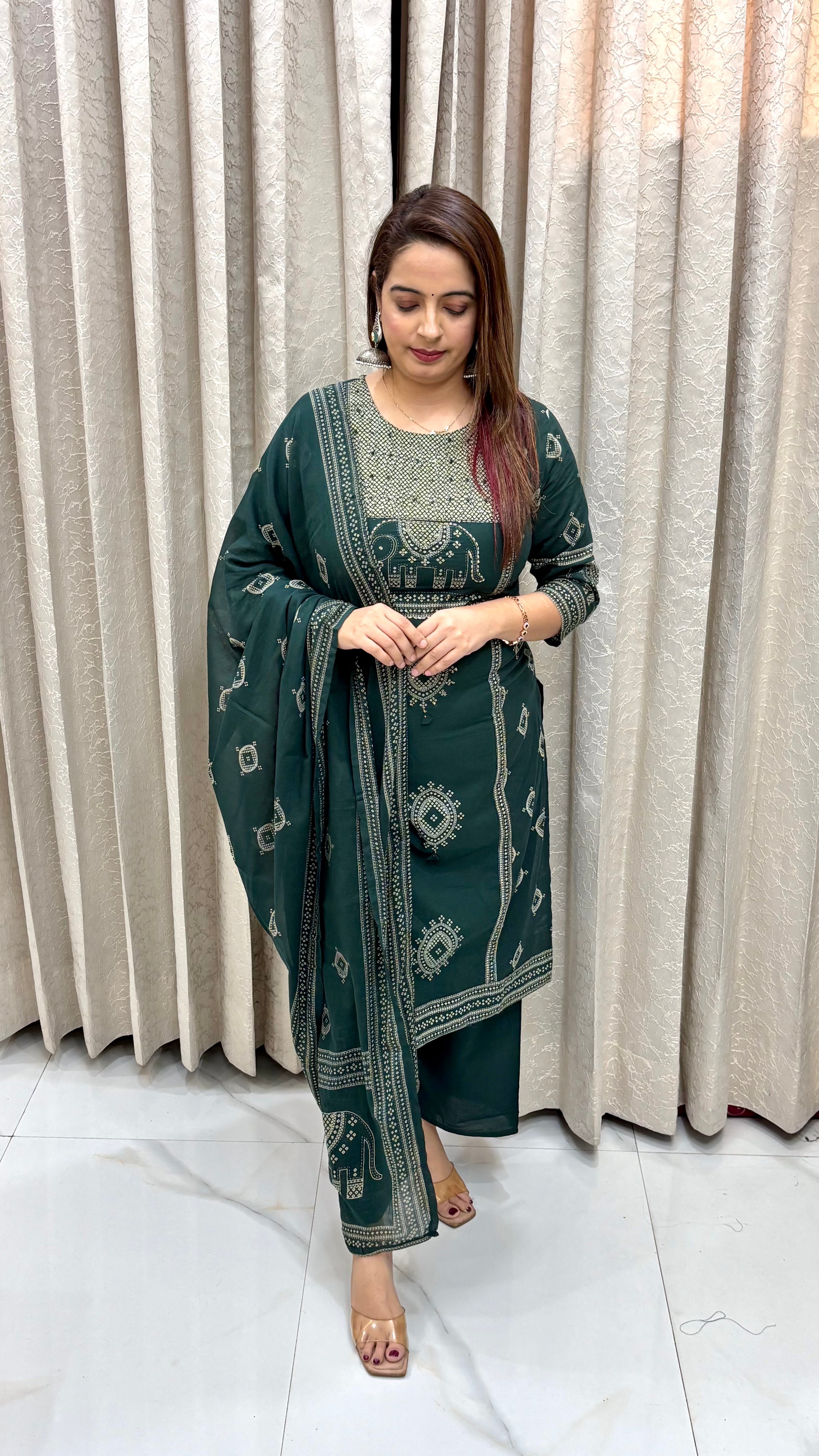 Pure Cotton Bandhani Madhubani Art Suit