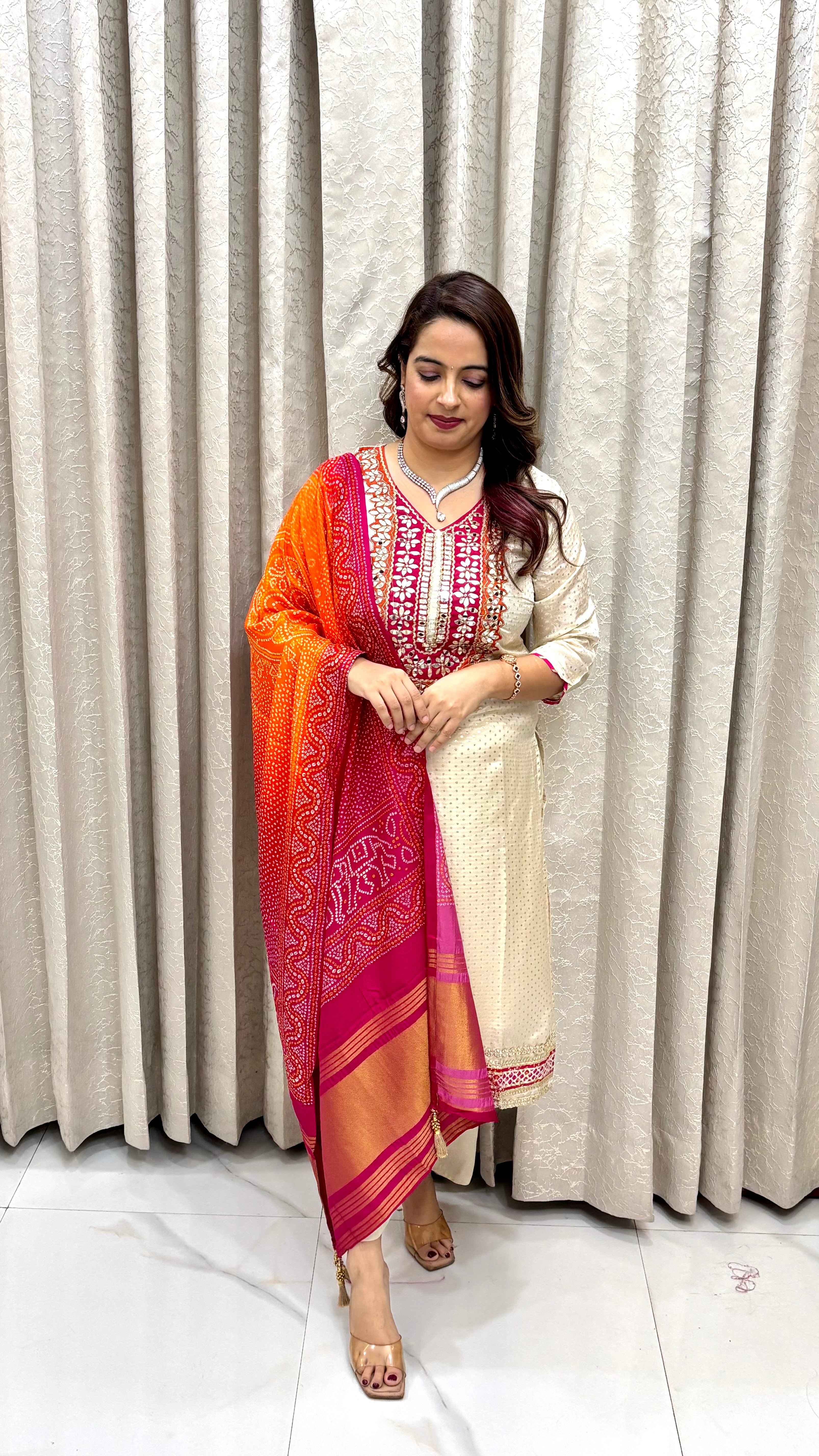 Banarasi Silk Suit – Detailed Description