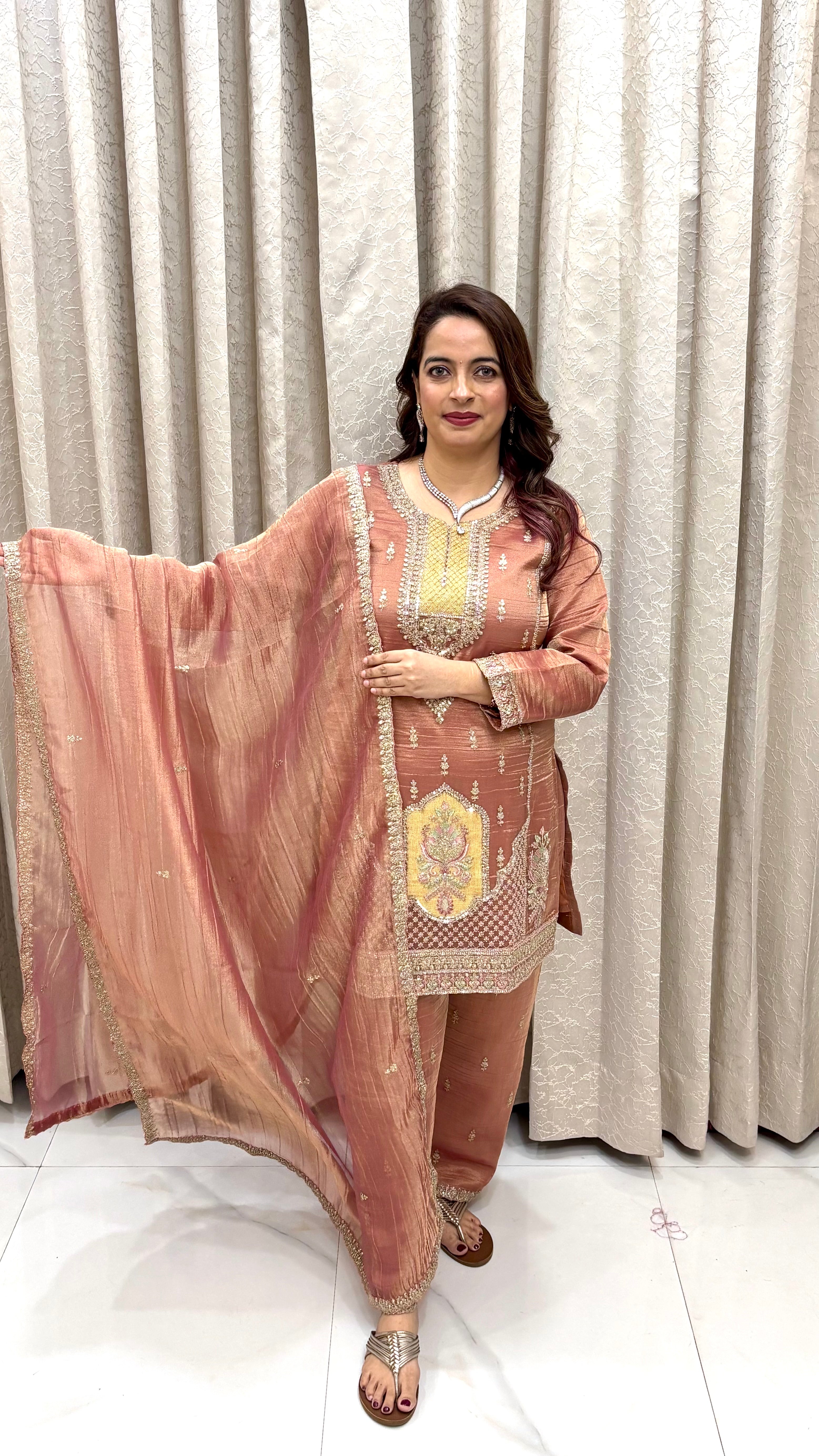 Most Viral Crushed Organza Shimmer Farshi Salwar Suit ✨